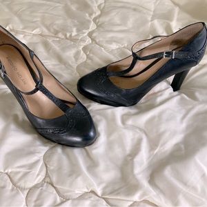 Antonio Melani Vintage Leather Black Heels